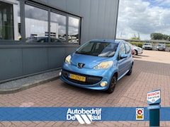 Peugeot 107 - 1.0 12v XS 5-drs. AIRCO/ALL SEASONS