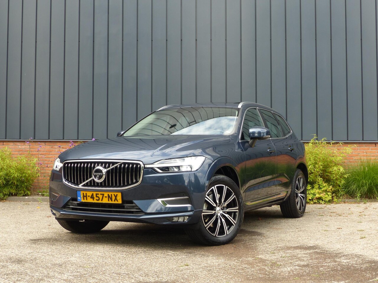Volvo XC60 - B5 AWD Inscription - AutoWereld.nl