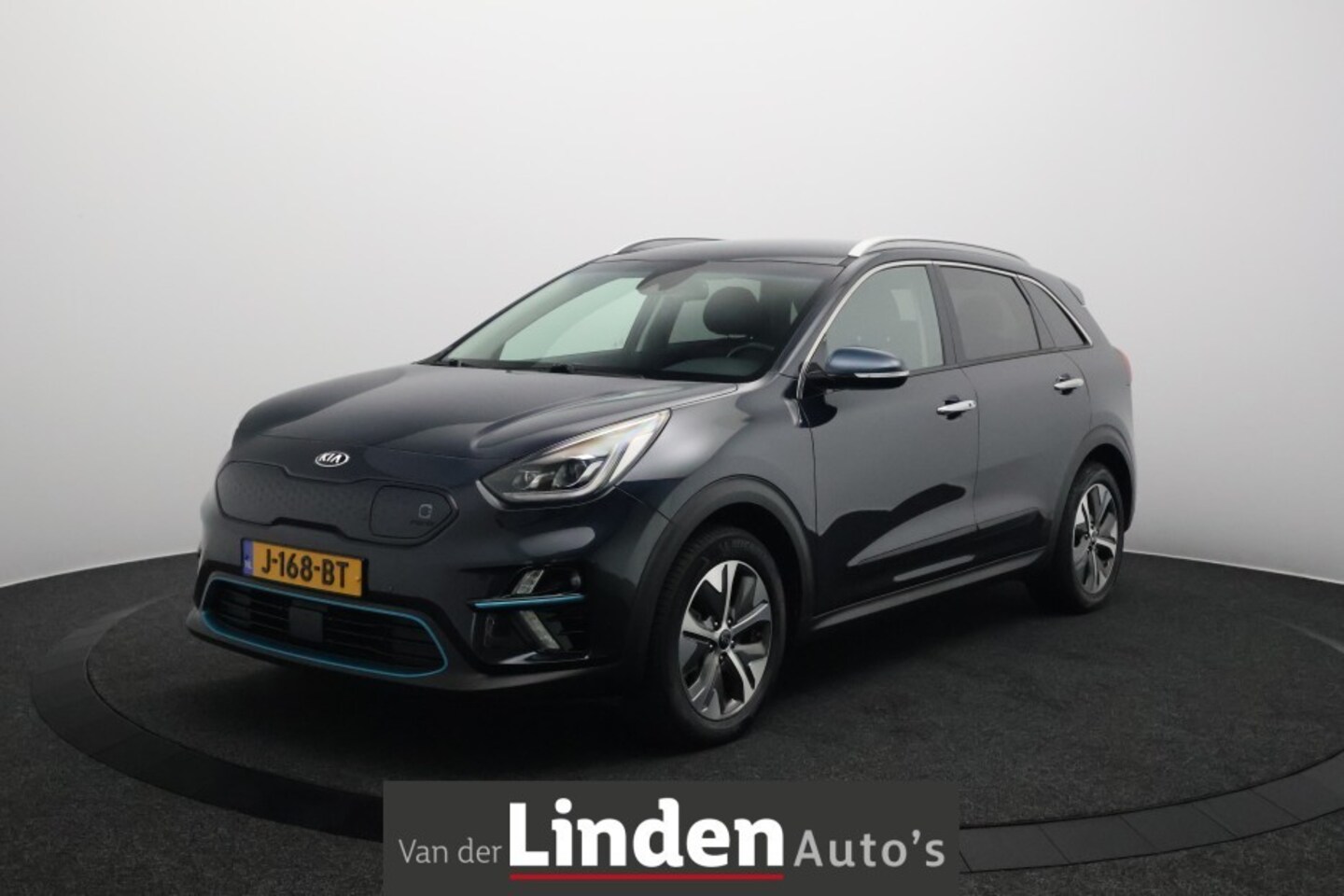Kia e-Niro - ExecutiveLine 64 kWh SOH 96% | Trekhaak | Camera | Leer | Carplay&Android - AutoWereld.nl