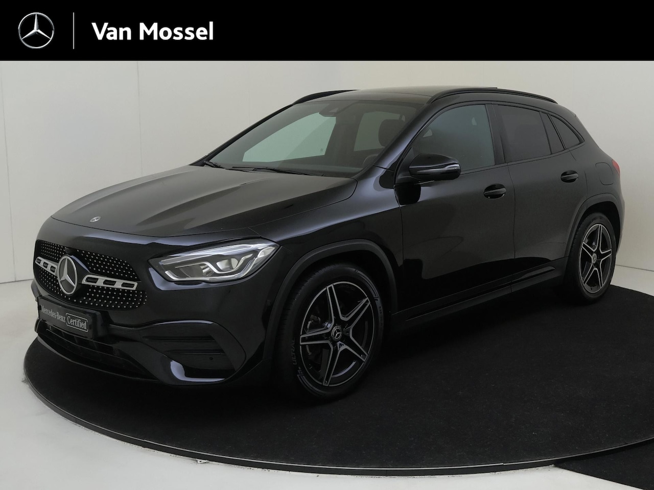 Mercedes-Benz GLA-Klasse - 200 Business Solution AMG / Stoelverwarming / Achteruitrijcamera / Panaroma-schuifdak / Ni - AutoWereld.nl