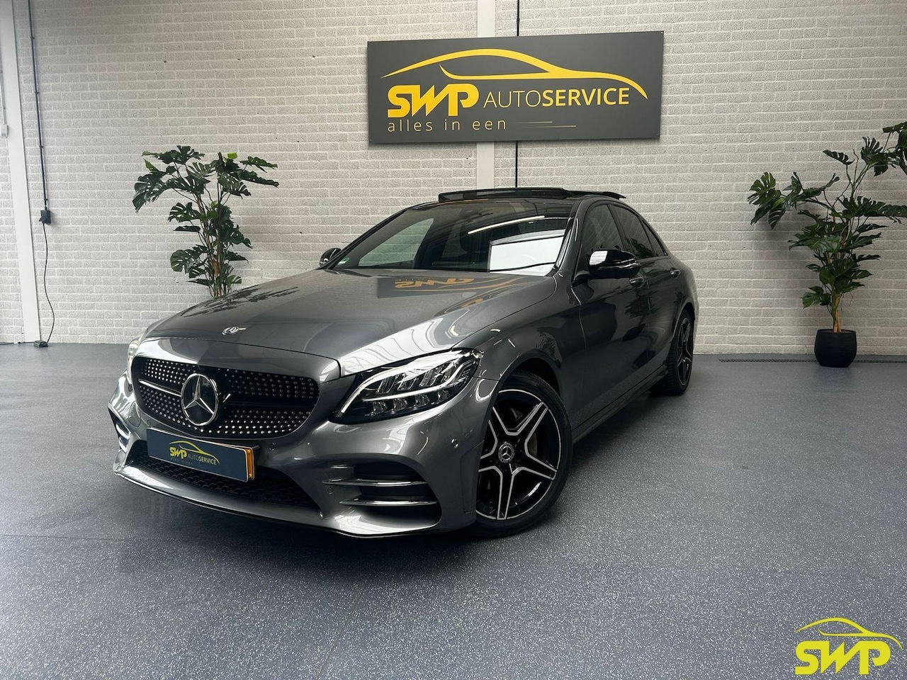 Mercedes-Benz C-klasse - 180 Advantage Pack | AMG | Facelift | NAP| Pano | Digitaal | Burmester | Stoelverw | 360 | - AutoWereld.nl