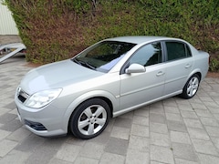 Opel Vectra - 2.2-16V Executive Ecc | Leer | Audio