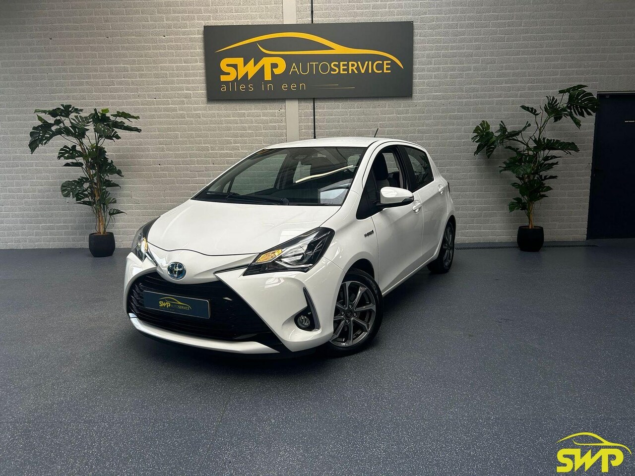 Toyota Yaris - 1.5 Hybrid Dynamic | Navi | Cam | 16 inch - AutoWereld.nl