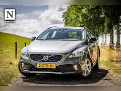 Volvo V40 Cross Country - 1.6 D2 Summum | Navigatie | Trekhaak