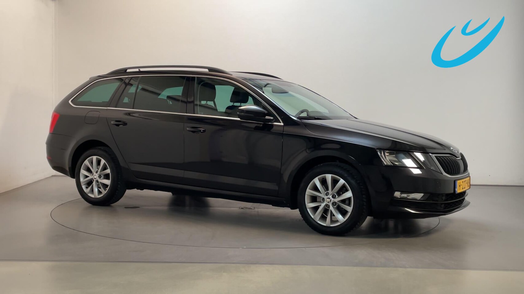 Skoda Octavia Combi - 1.0 TSI Greentech Business Edition Navigatie Stoelverwarming Parkeersensoren - AutoWereld.nl