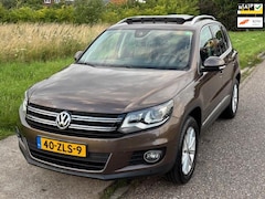 Volkswagen Tiguan - 1.4 TSI Sport&Style Clima LMV 17" Panoramadak Cruisecontrol ASR PDC ABS Trekhaak Dealerond