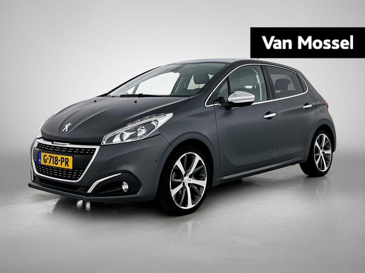 Peugeot 208 - 1.2 PureTech Roland Garros | 110pk | Camera | Navigatie | Parkeersensoren | Panoramadak | - AutoWereld.nl
