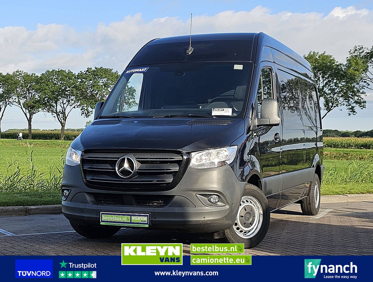 Mercedes-Benz Sprinter - 214 L2H1 Navi Trekhaak - AutoWereld.nl