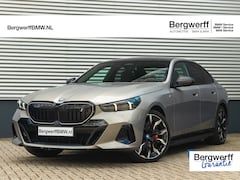 BMW i5 - xDrive40 - M-Sport Pro - Pano - Trekhaak - ACC - Stoelventilatie