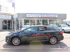 Toyota Avensis - 1.8 VVTi Dynamic Business PANO / CLIMA / CRUISE