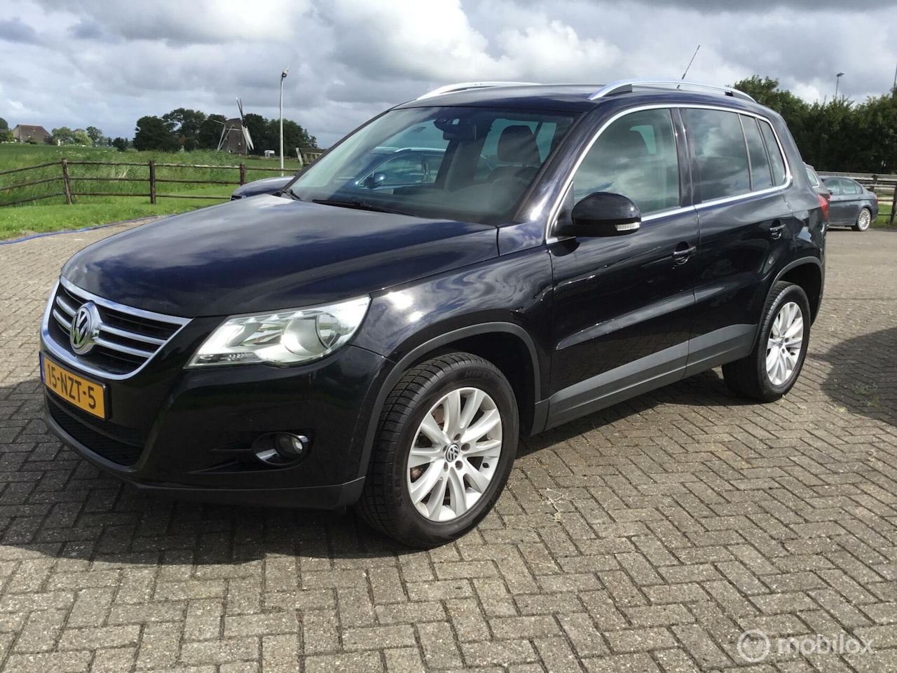 Volkswagen Tiguan - 2.0 TDI Sport&Style 4Motion Automaat - AutoWereld.nl