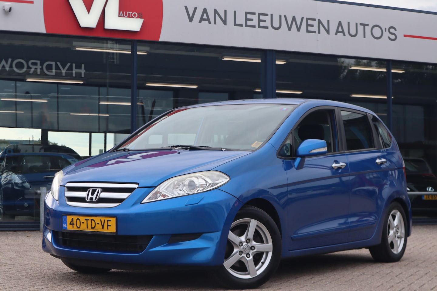 Honda FR-V - 2.0i Lifestyle 6 persoons | climate control | Trekhaak | Winterbanden - AutoWereld.nl