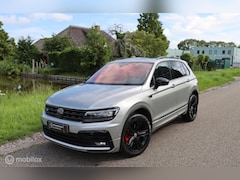 Volkswagen Tiguan - 2.0 TSI 4Motion / 3x R-line / Pano / Leder