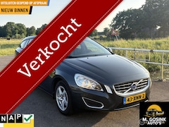 Volvo V60 - 1.6 T3 Kinetic