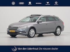 Skoda Superb Combi - 1.4 TSI iV 218pk DSG Business Edition Plus Navigatie Wegkl. trekhaak Side assist Stoelverw