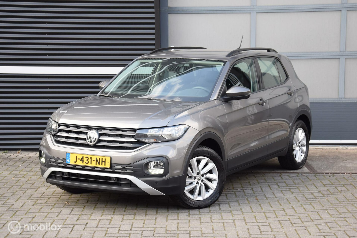 Volkswagen T-Cross - 1.0 TSI LIFE Executive pakket Apple Carplay Camera ACC DAB+ - AutoWereld.nl