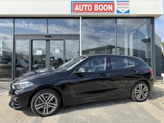BMW 1-serie - 118i 136PK M-SPORTLINE APPCARPLAY/LED/NAVI/ D-COCKPIT/2XPDC/S&S/CLIMA/MEDIA/BTA - 1E.EIG