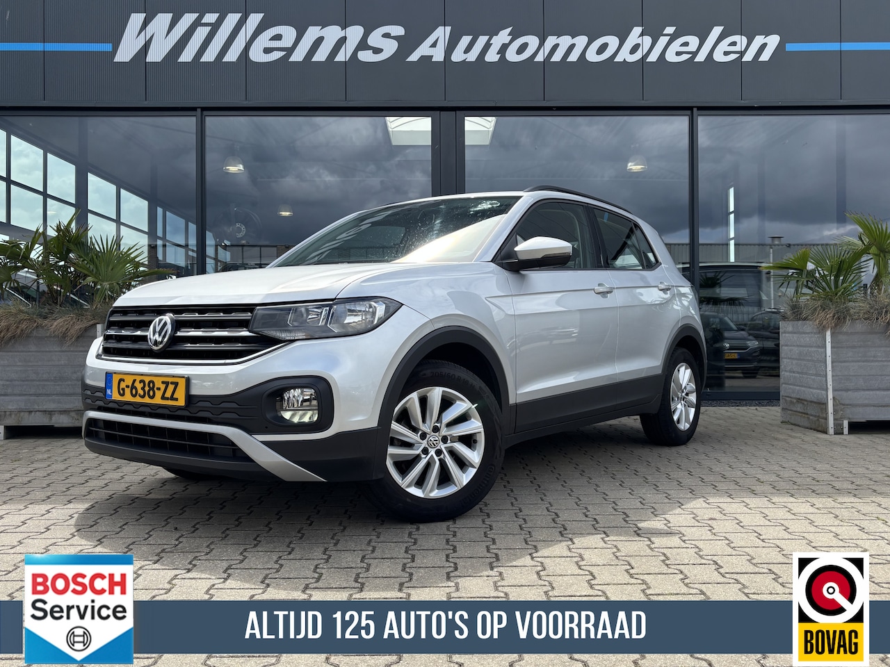 Volkswagen T-Cross - 1.0 TSI Life Stoelverwarming, App-Connect & Camera - AutoWereld.nl