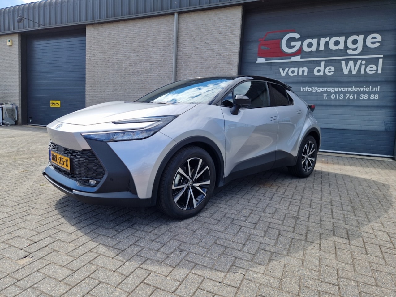 Toyota C-HR - 1.8 Hyb 140 Bns Pl - AutoWereld.nl