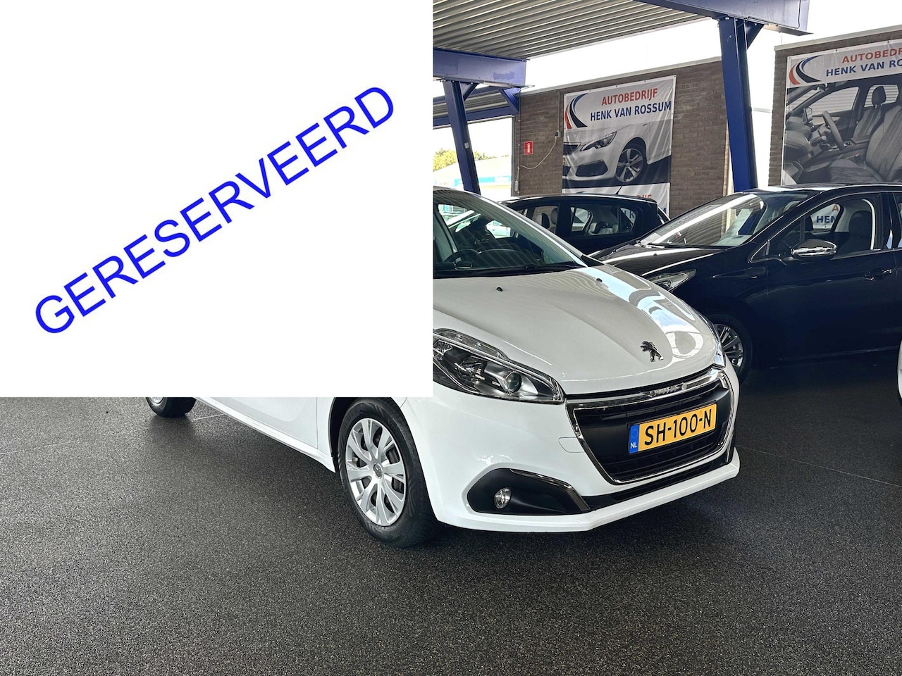 Peugeot 208 - 1.2 PureTech Blue Lion Carplay | Navi | NAP. - AutoWereld.nl