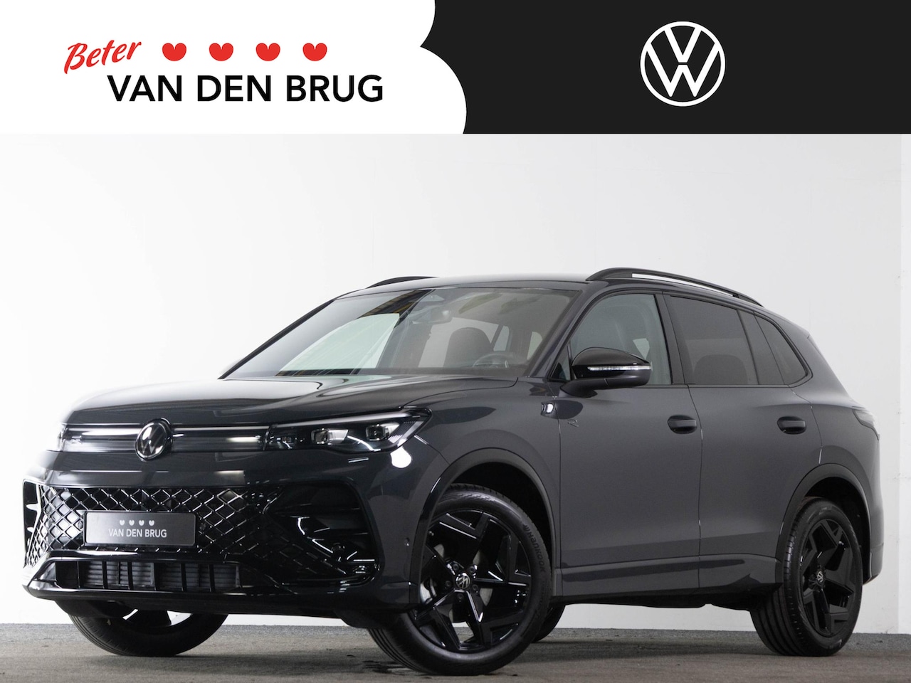 Volkswagen Tiguan - R-Line 1.5 TSI 150pk DSG | Massage-stoel | Adaptieve Cruise Control | Side-Assist | Black- - AutoWereld.nl