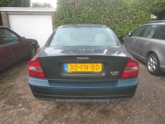 Volvo S80 - 2.5 D Executive 100Km nieuwe motor.