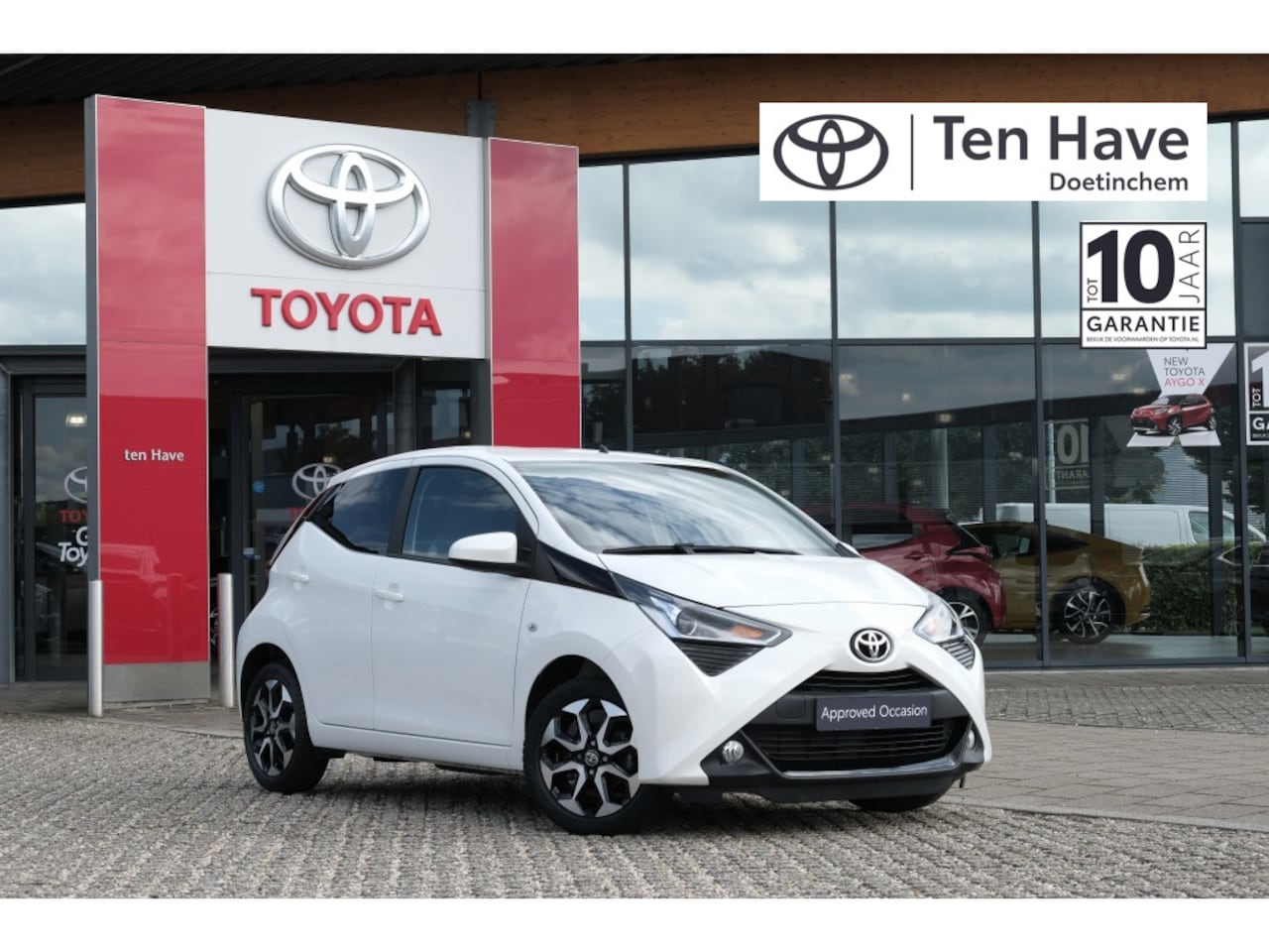 Toyota Aygo - 1.0 VVT-i x-joy | Airconditioning automatisch | Apple CarPlay / - AutoWereld.nl