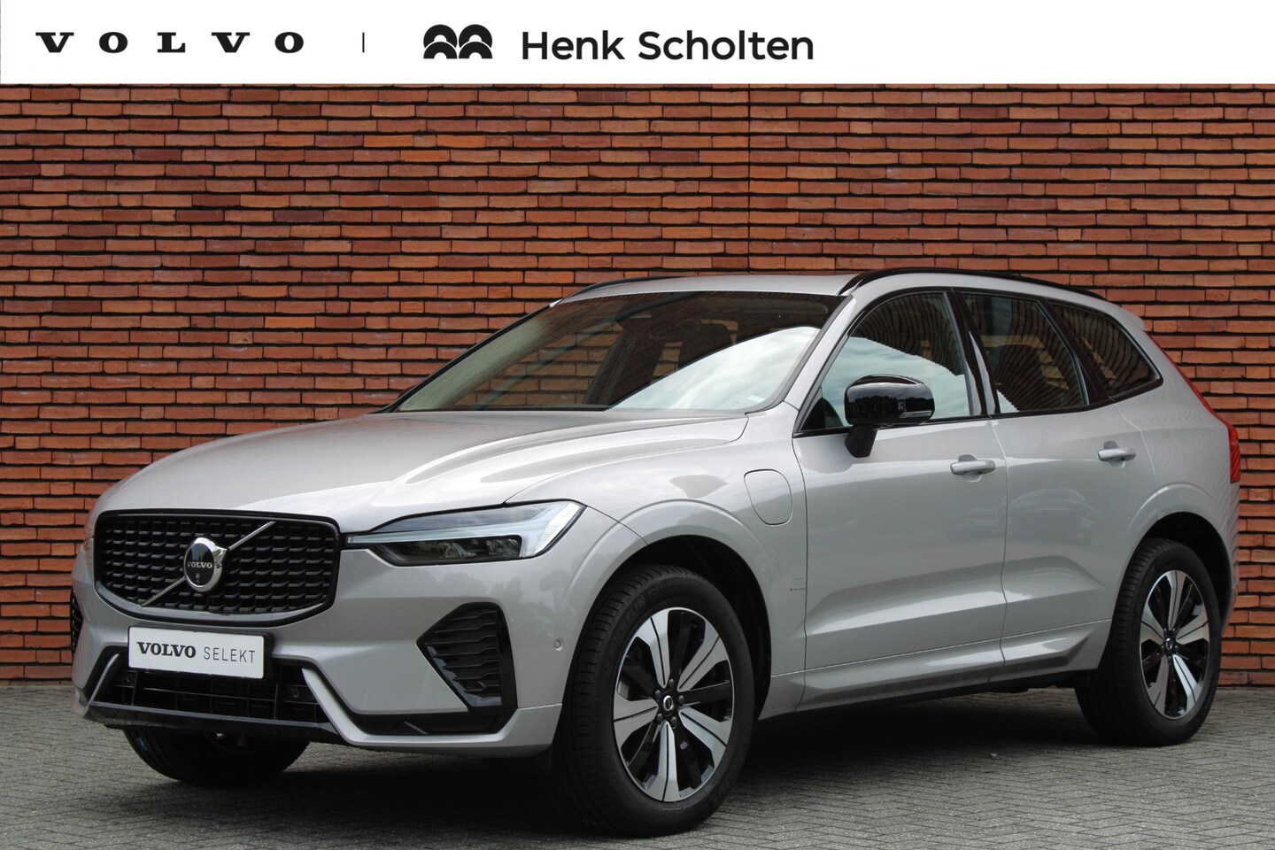 Volvo XC60 - T6 Automaat AWD Plus Dark | Verwarmbare Voor- En Achterstoelen | 360 Graden Camera | Apple - AutoWereld.nl
