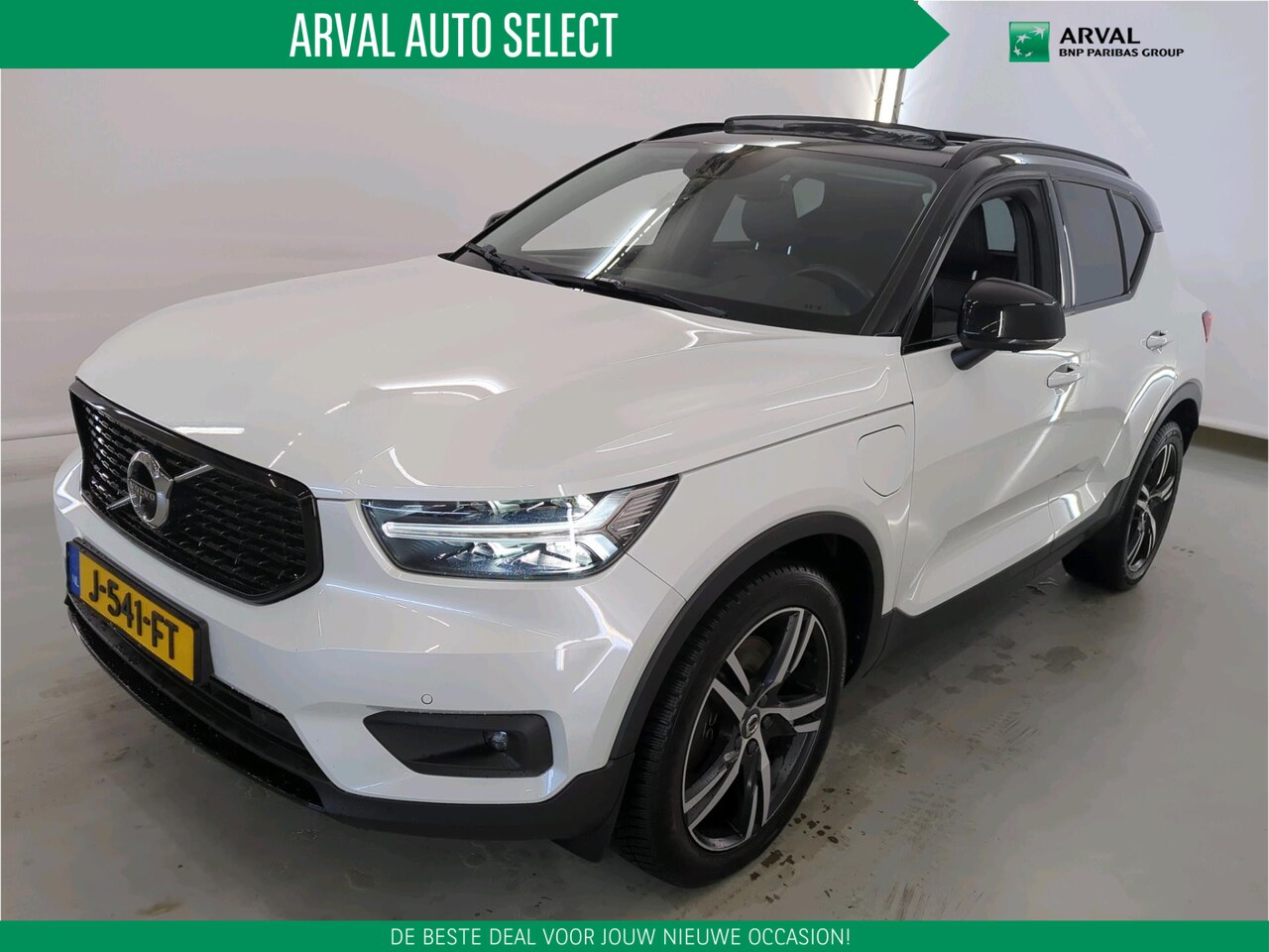 Volvo XC40 - 1.5 T5 262pk Automaat Recharge R-Design Expression | Panoramadak | Leder | CarPlay | Navi - AutoWereld.nl