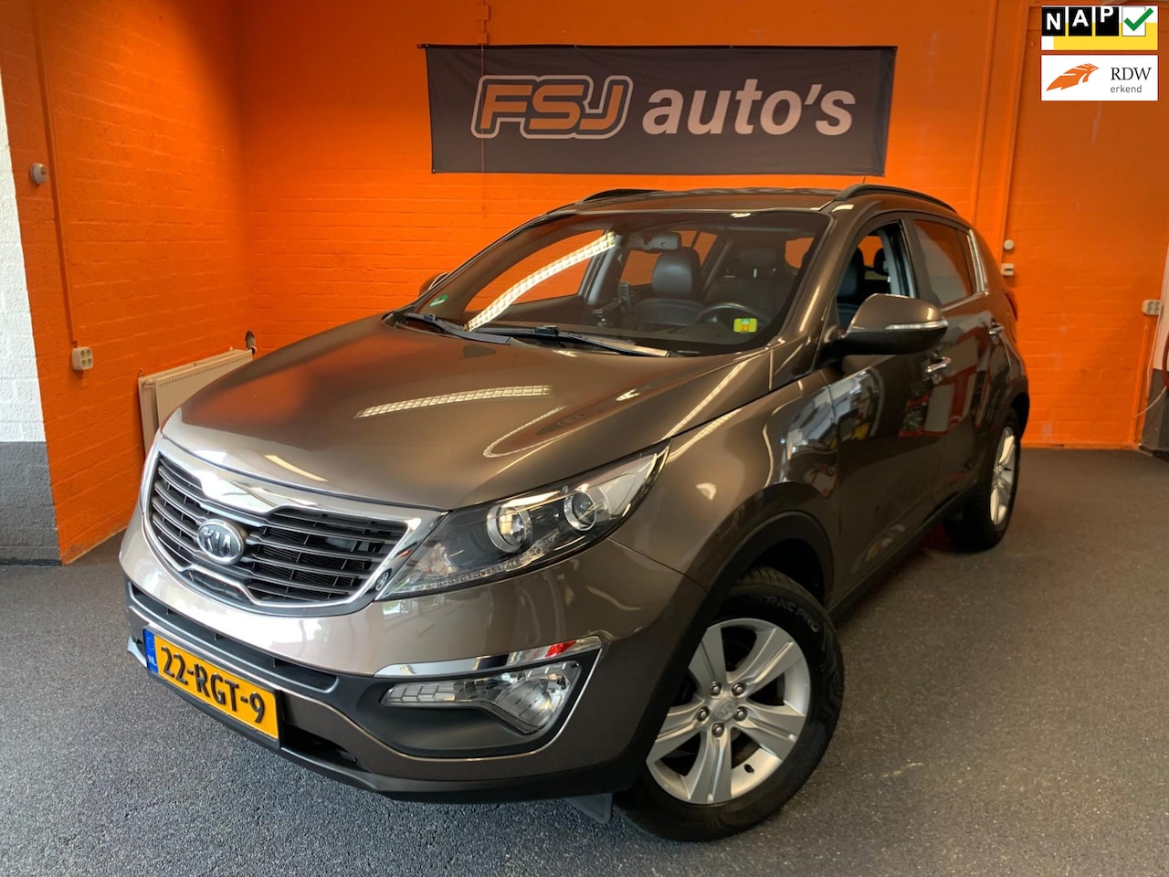 Kia Sportage - 1.6 GDI / X-ECUTIVE-PLUS-PACK / AIRCO ECC / PDC!! - AutoWereld.nl