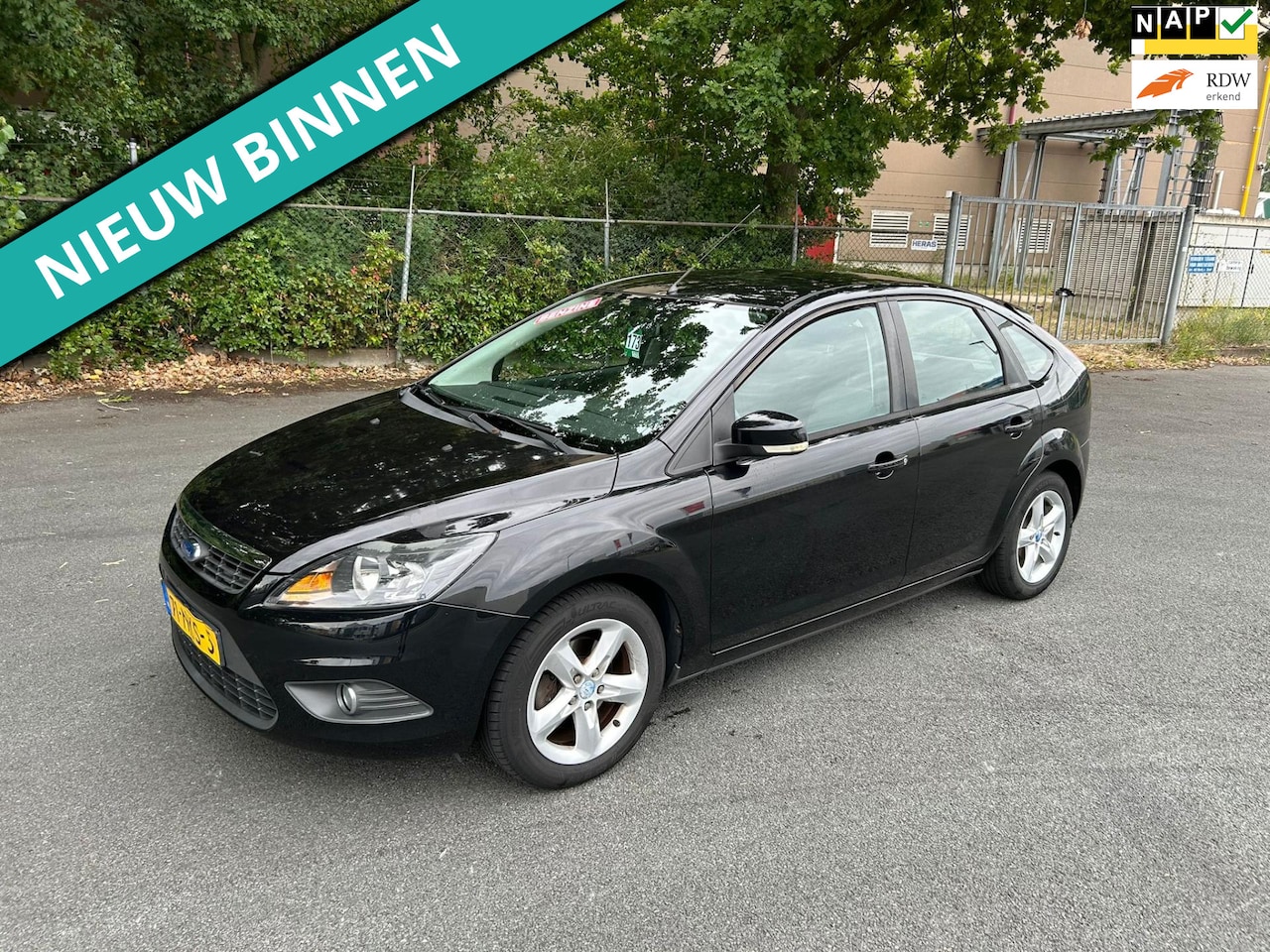 Ford Focus - 1.6 Comfort LEUKE AUTO RIJDT EN SCHAKELT GOED - AutoWereld.nl