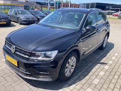 Volkswagen Tiguan - 1.4 TSI 125 pk Comfortline Business | Apple Carplay/Android Auto|telefoonintegratie premiu