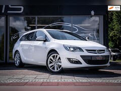 Opel Astra Sports Tourer - 1.4 Turbo Sport +|Leder|Xenon|Trekhaak|Stoelverwarming|Cruise