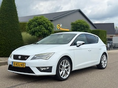 SEAT Leon - 2.0 TDI FR 150PK 2013 Navi/Clima/Lmv