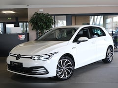 Volkswagen Golf - 8 1.5 eTSI Style DSG Navi Led Virtual