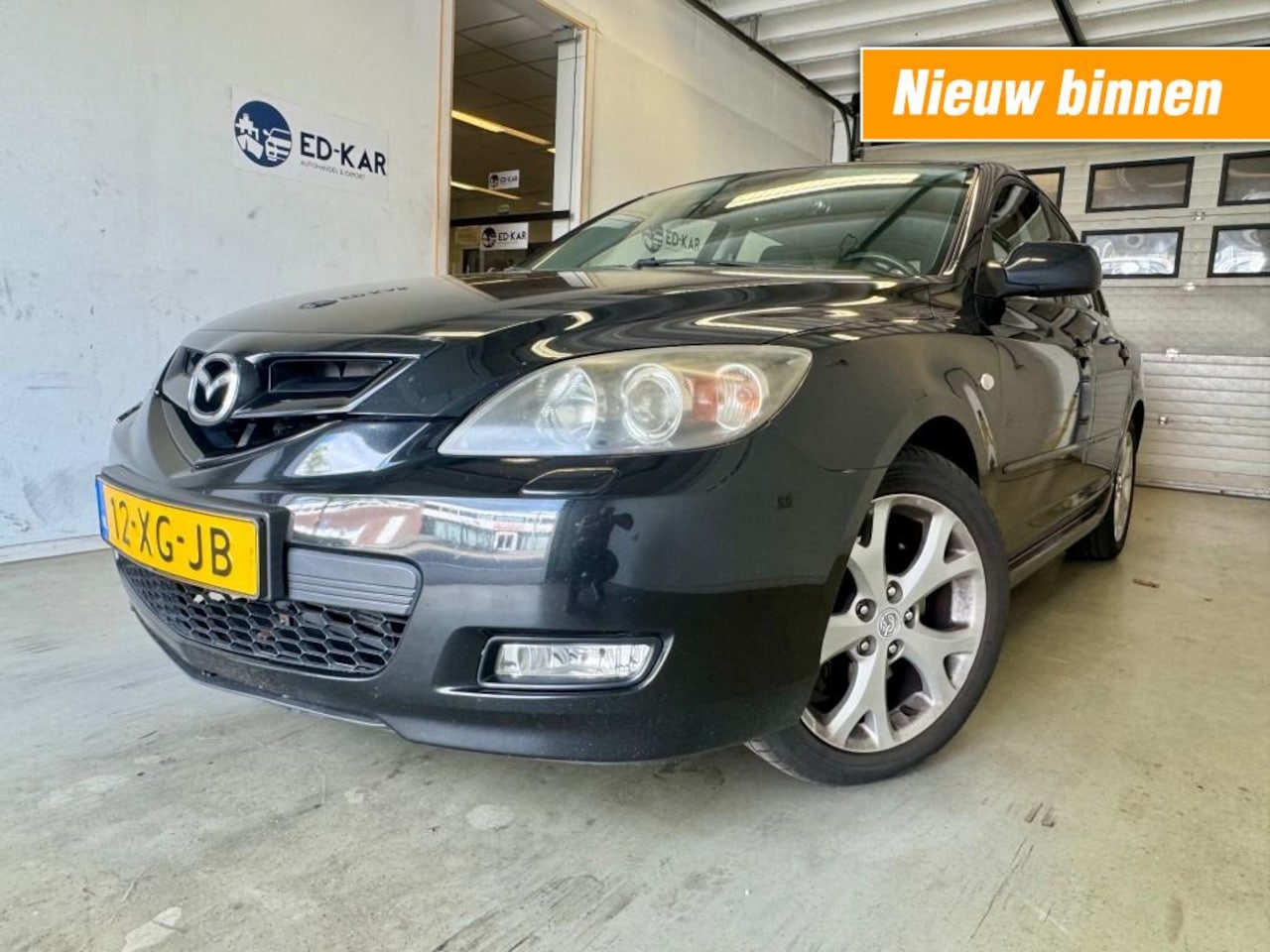 Mazda 3 - 2.0 S-VT GT-M CLIMA KEY-LESS 17 INCH 2DE EIG NAP APK 5-2026 - AutoWereld.nl