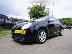 Alfa Romeo MiTo - 1.4 Multi Air 105pk S&S Distinctive Airco Mooi en Goed