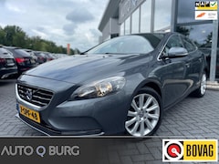 Volvo V40 - 1.6 D2 Summum | Stoel Verwarming | Memory | PDC | Navi | Cruise | Leder |