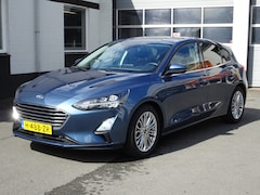 Ford Focus - 1.0 EcoBoost Titanium Business Automatische airco, stoel en stuur verwarming, navigatie, p