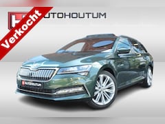 Skoda Superb Combi - 1.4 TSI iV Laurin & Klement Panoramadak, Trekhaak, 360° Camera, ACC