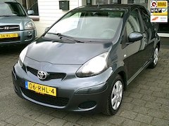 Toyota Aygo - 1.0-12V Comfort Navigator (AIRCO/5-drs.)