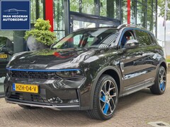 Lynk & Co 01 - 1.5 | Panoramadak | Navigatie | 20inch | Cruise Control | PDC + Camera