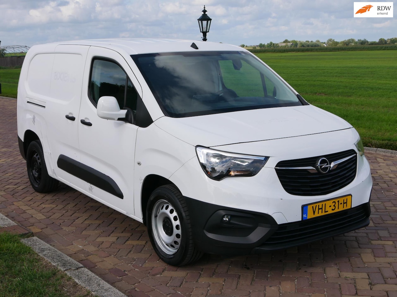 Opel Combo - 1.5D L2H1 Edition AC 11-2020 - AutoWereld.nl