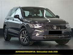 Volkswagen Tiguan - 2.0 TDI 150 PK DSG ACC Zwenkbare Trekhaak LED Navi Camera