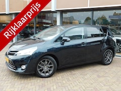 Toyota Verso - 1.8 VVT-i Business 7p. Automaat | Trekhaak | Parkeersensoren