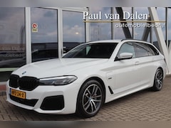 BMW 5-serie Touring - (g31) 530e 292PK AUTOMAAT M-SPORT Leer | Camera | Adapt.Cruise | Live Cockpit | Sfeerverl.
