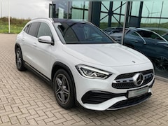 Mercedes-Benz GLA-Klasse - 200 AMG Line AMG | Pano | Distronic | Memory | Dodehoek | Sfeer