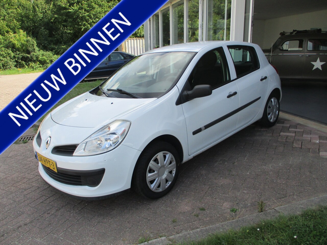 Renault Clio - 1.2-16V Authentique 1.2-16V Authentique - AutoWereld.nl