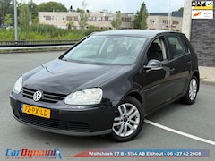 Volkswagen Golf - 1.6 FSI Comfortline // AIRCO // KETTING GEDAAN // TREKHAAK // LMV // ONDERHOUD AANWEZIG