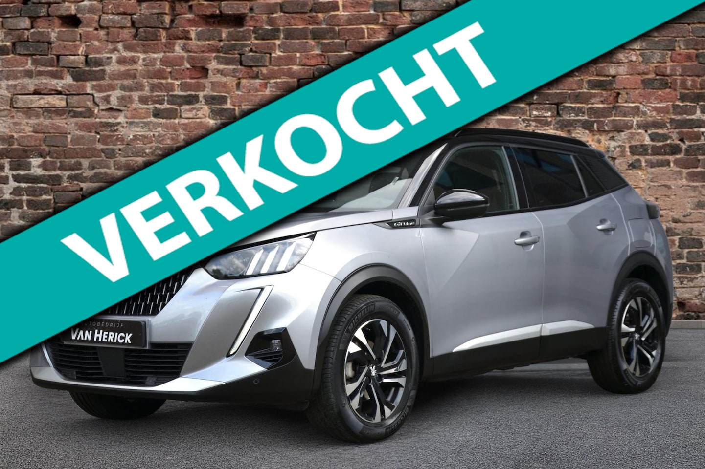 Peugeot 2008 - 1.2 PureTech GT-line | Navi | LED koplampen | Achteruitrijcamera - AutoWereld.nl